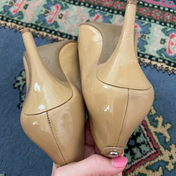 Michael Kors Nude Pumps - Picture 5 of 5